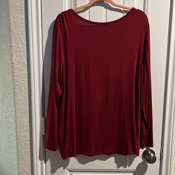 Women’s Maurices 1x long sleeve shirt. - Picture 3 of 3